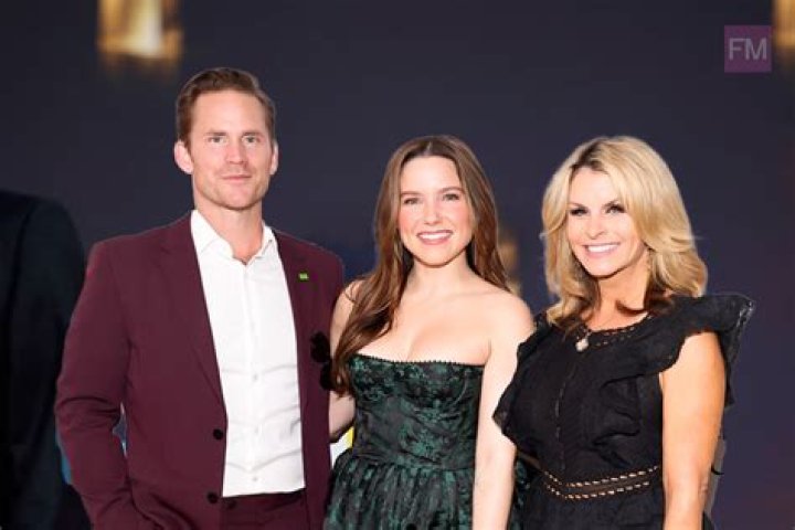 Adrienne Elrod | Parents And Relationship