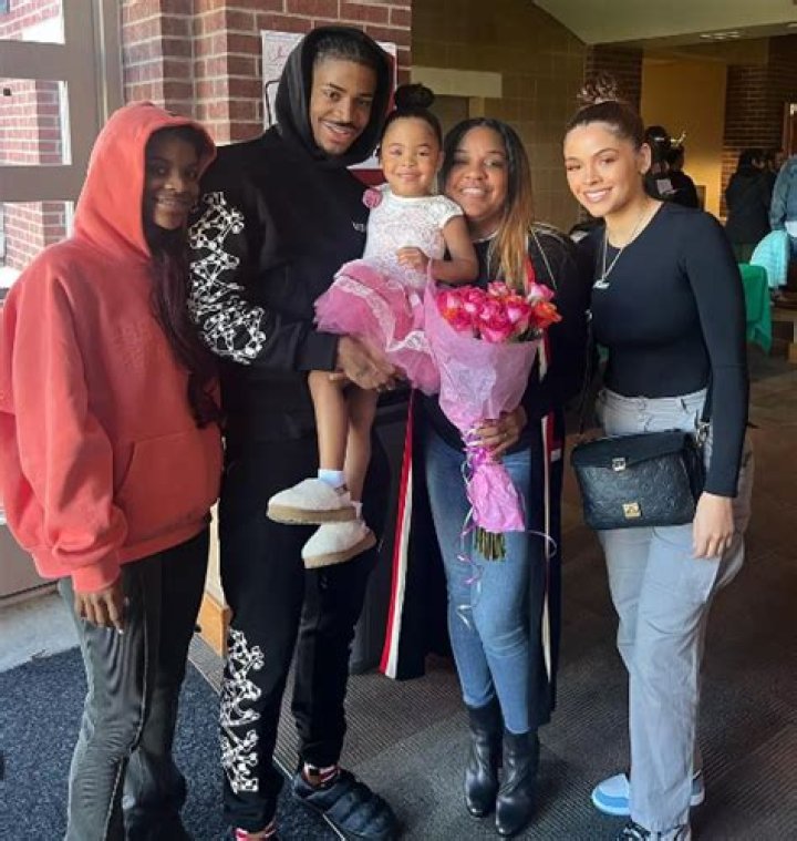 All About Kk Dixon | Age, Net Worth, Relationship, Career