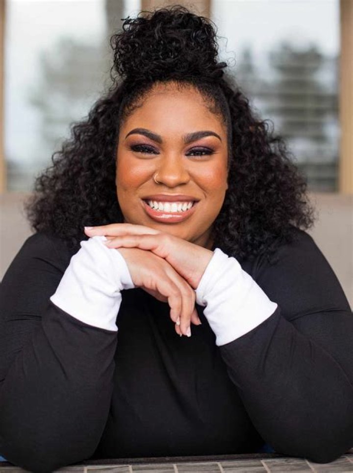 Angie Thomas
