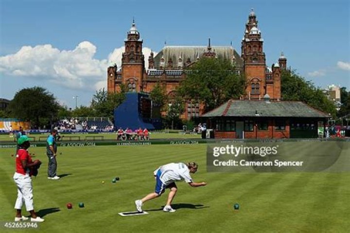 Caroline Brown (bowls)
