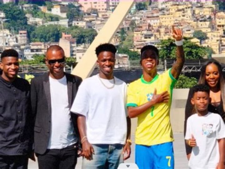 Charles Oliveira | Brother, Parents And Ethnicity