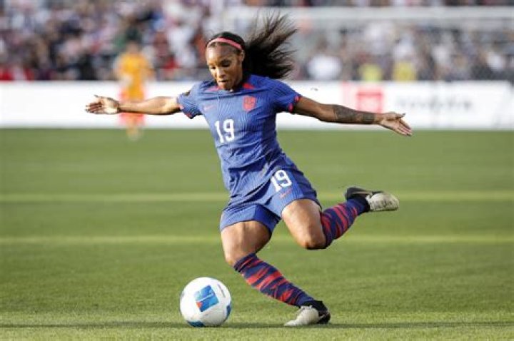 Crystal Dunn