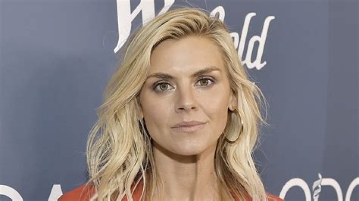 Eliza Coupe (Actress) Wikipedia, Biography, Age, Height, Weight, Measurements, Husband, Net Worth, Facts