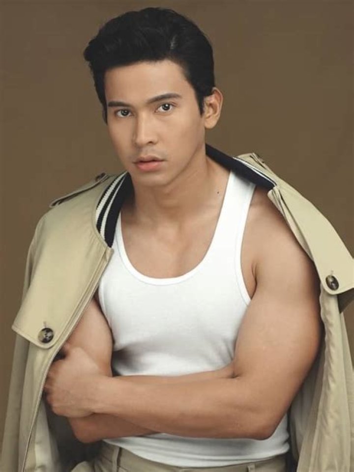 Enchong Dee