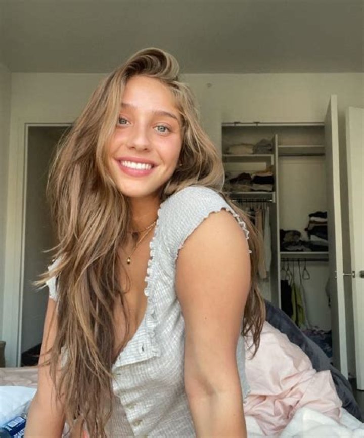 Genie Exum- Wiki, Net Worth, Boyfriend, Dating, Height