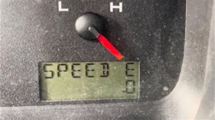 How to reset speedometer needle