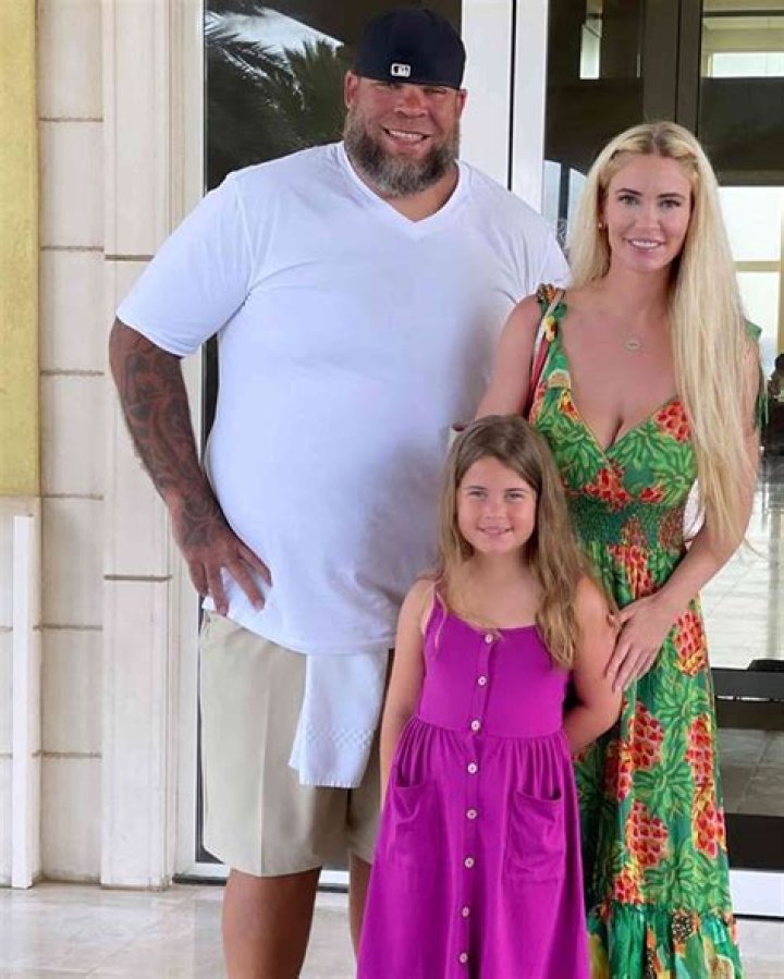 Ingrid Rinck | Tyrus Wife, Her Father, Weight Loss, Nationality