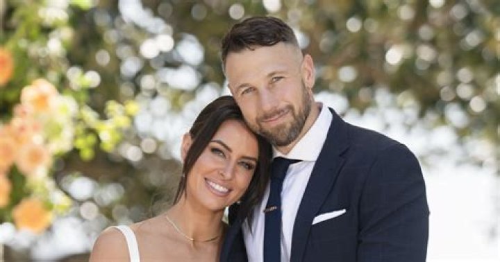 Iris Caldwell (MAFS) Age, Wiki, Height, Family, Married, Net Worth, Bio