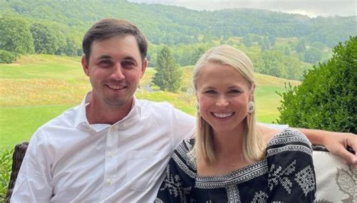 J.T. Poston Wife- Is The Golfer Married With Girlfriend Turned Fiance Kelly Cox?