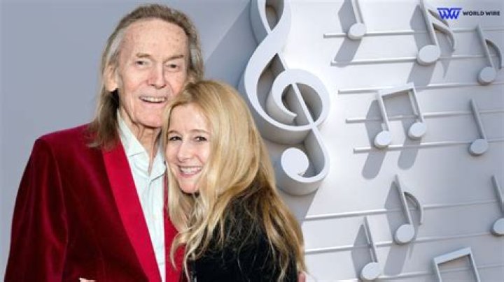 Jennifer Epstein Bio, Age, Husband, Bloomberg, FOX 13 Tampa, Salary, Net Worth, Fox