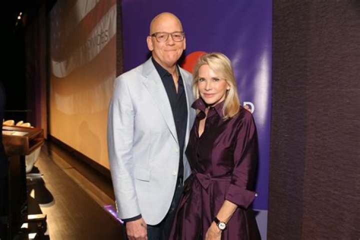 John Heilemann Bio, Wiki, Age, Wife, Children, Net worth, Salary, Cancer and Home