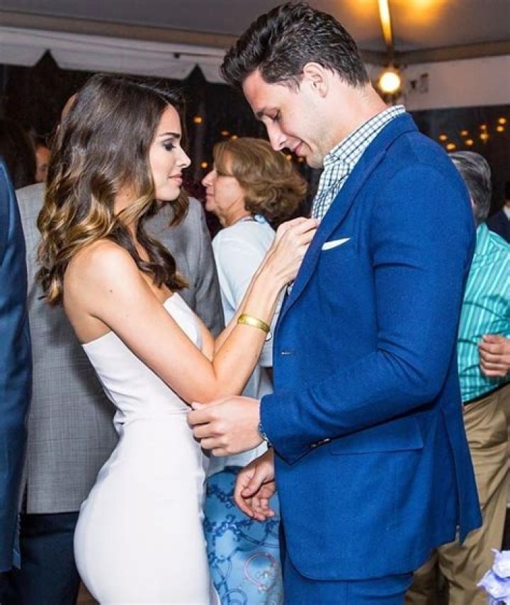 Meet Doctor Mike Sister Dasha Varshavski | Husband And Kids