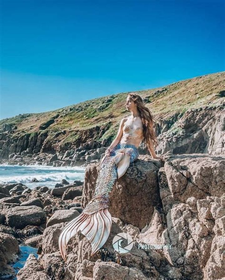 Mermaid Hyli | Bio, Age, Net Worth, Relationship, Career