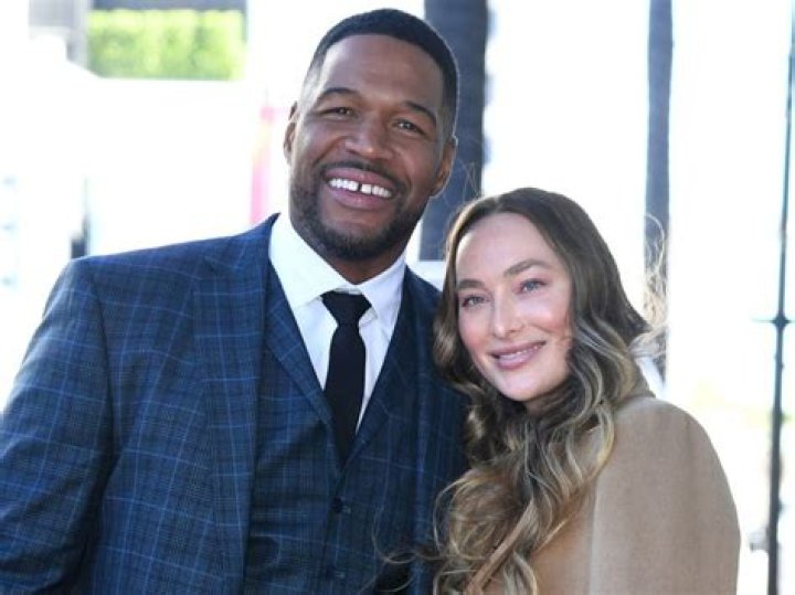 Michael Che Wife: Is Michael Che Married? Who Is Michael Che’s Girlfriend?