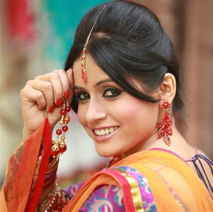 Miss Pooja