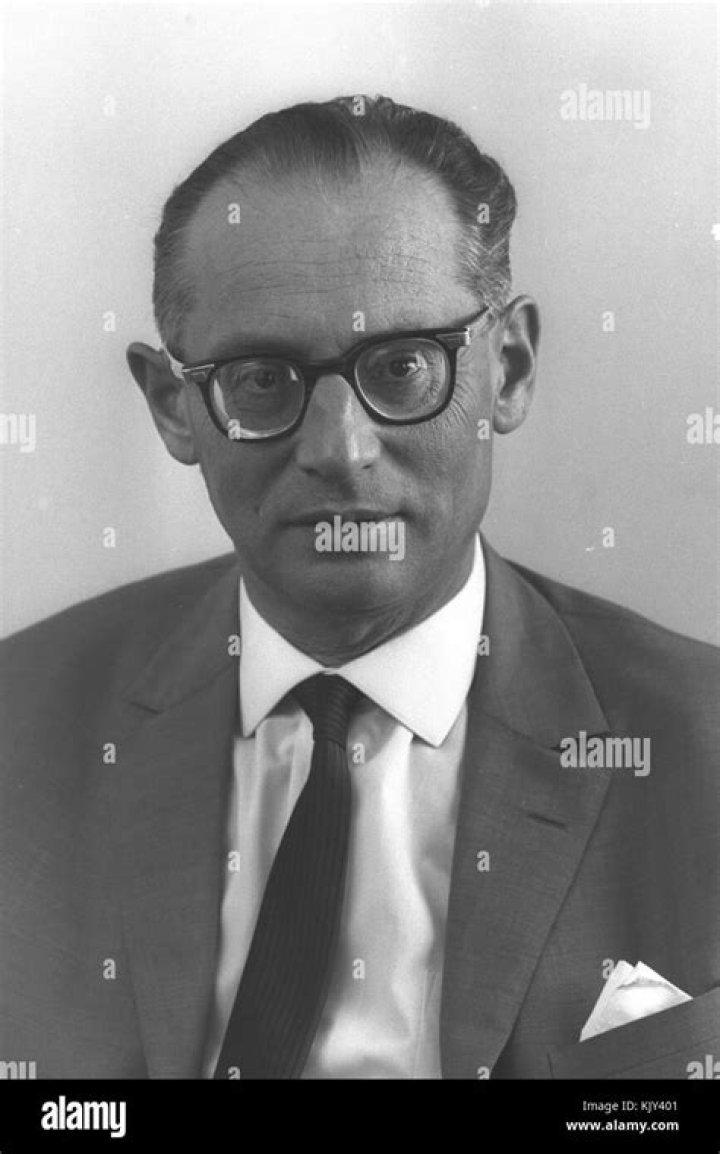 Mordechai-Haim Stern