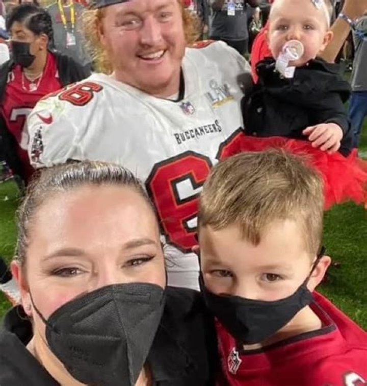 Ryan Jensen is Married to Wife: Stephanie Jensen. Kids: Wyatt, Eliza
