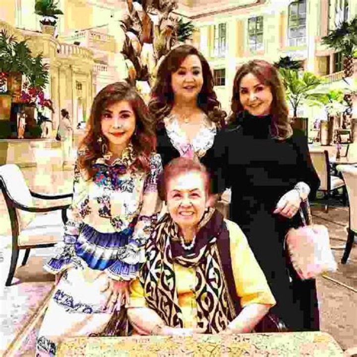 Summer Phoenix Wiki, Biography, Net Worth, Husband, Kids, Siblings