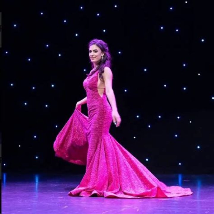 Veronica Correia | Bio, Age, Net Worth, Relationship, Career