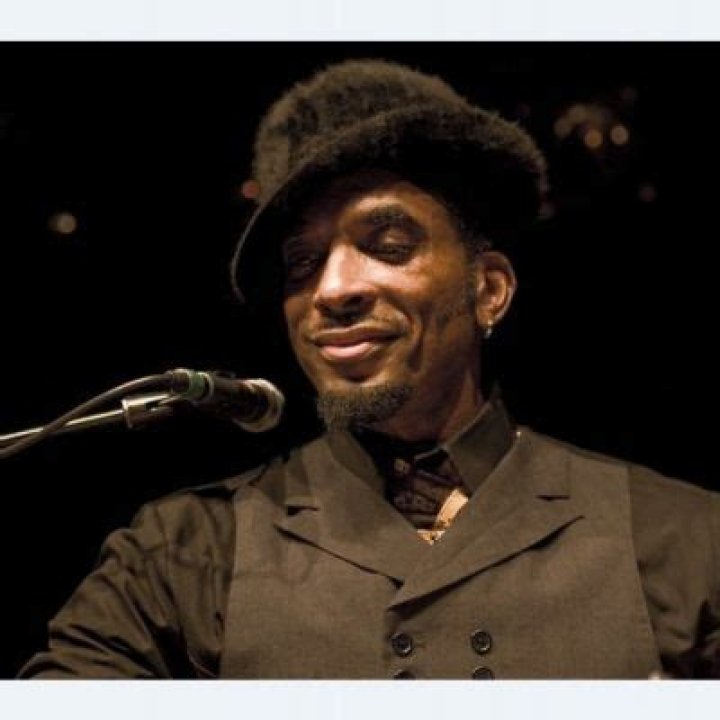 Who Is Beth Griffith | Meet Amp Fiddler Wife | Married Life & Kids