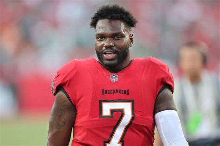 Who Is Former NFL Player Lewis Howes And How Much Is He Worth?