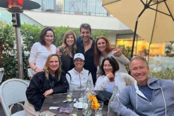 Who Is Fran Drescher Brother | Sister Nadine Drescher And Siblings