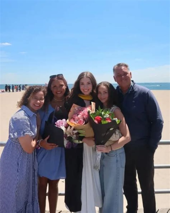 Wiki, boyfriend, and parents of Madison Haschak